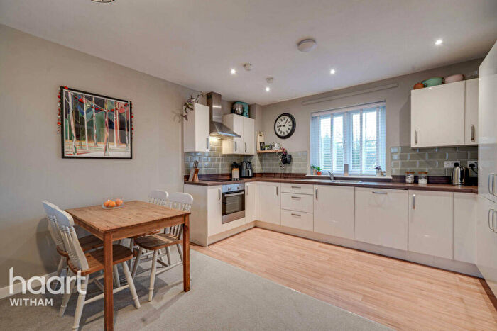 2 Bedroom Apartment For Sale In Butchers Way, Hatfield Peverel, CM3