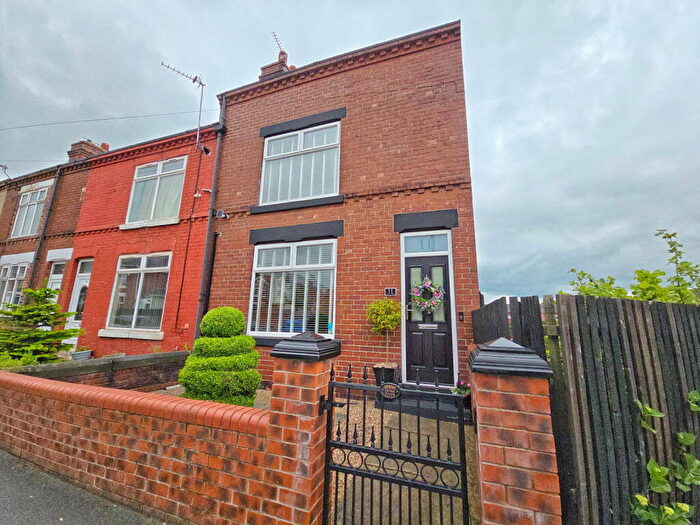 3 Bedroom End Of Terrace House For Sale In Chapel Street, Thurnscoe, Rotherham, S63