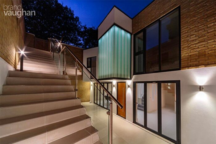 3 Bedroom Detached House For Sale In Cambridge Grove, Hove, BN3