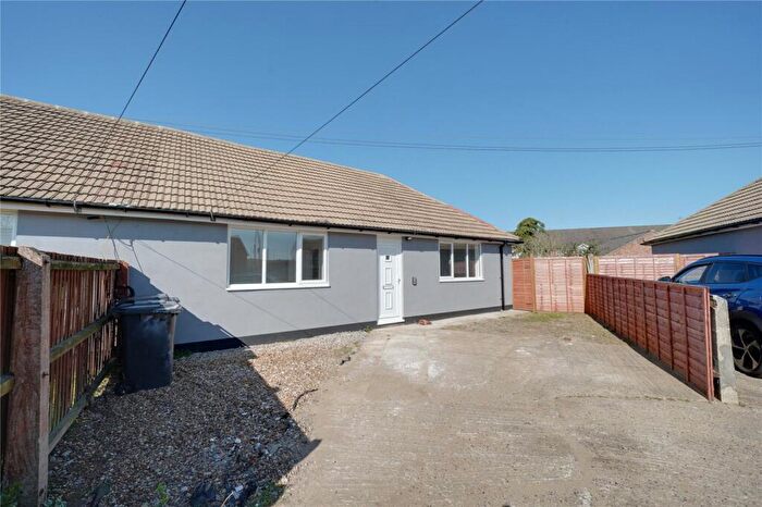 2 Bedroom Bungalow To Rent In Aspal Park, Beck Row, Bury St. Edmunds, Suffolk, IP28