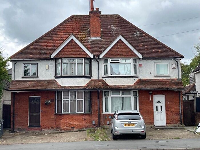 5 Bedroom House To Rent In Aldershot Road, Guildford, GU2