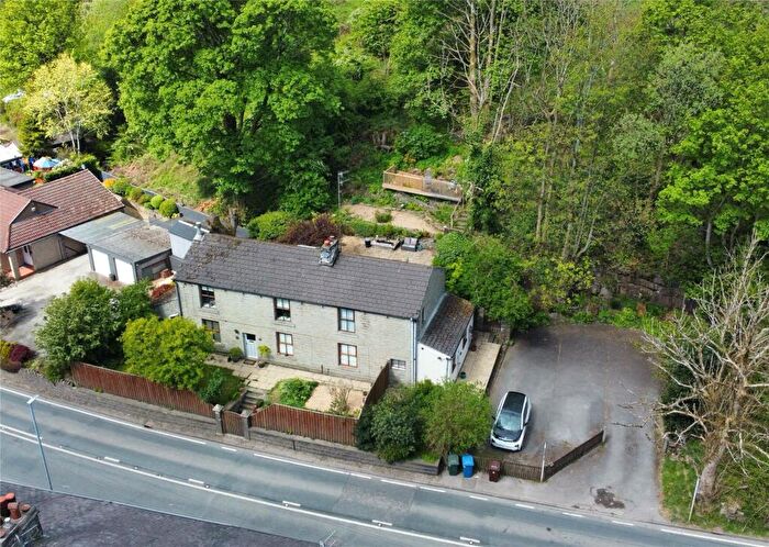 4 Bedroom Detached House For Sale In Burnley Road East, Lumb, Rossend, BB4