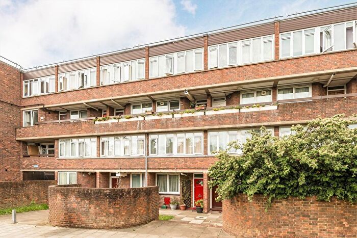 3 Bedroom Property For Sale In Thessaly Road, Battersea, SW8