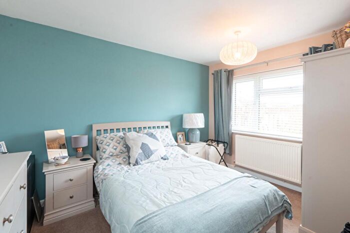 3 Bedroom Detached Bungalow For Sale In Greenfield Crescent, Stonesfield, OX29