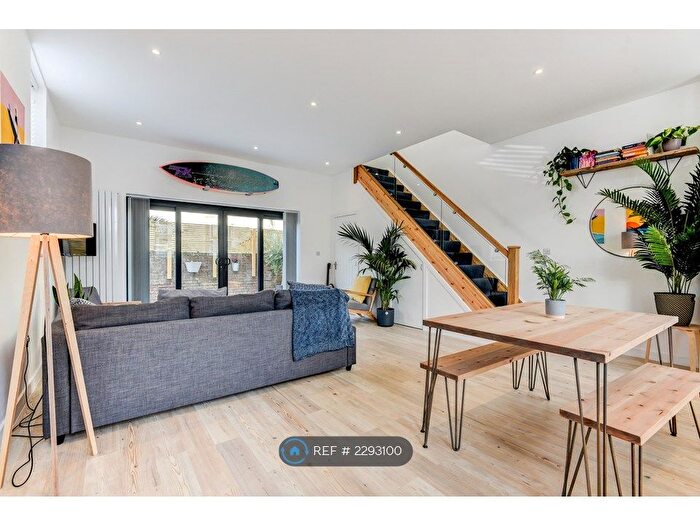 2 Bedroom Semi-Detached House To Rent In Shelley Cottage, Worthing, BN11