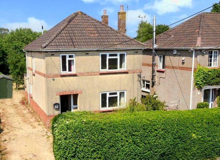 3 Bedroom Detached House To Rent In Rowden Road, Chippenham, Wiltshire, SN15