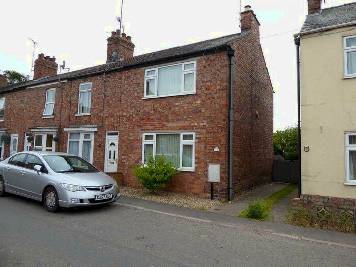 2 Bedroom End Of Terrace House To Rent In Hallgate, Holbeach, PE12