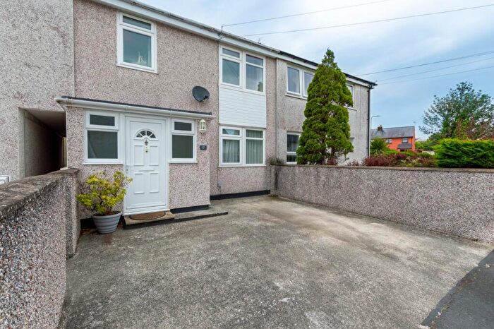 3 Bedroom Terraced House For Sale In Maes Gwynedd, Caernarfon, Gwynedd, LL55