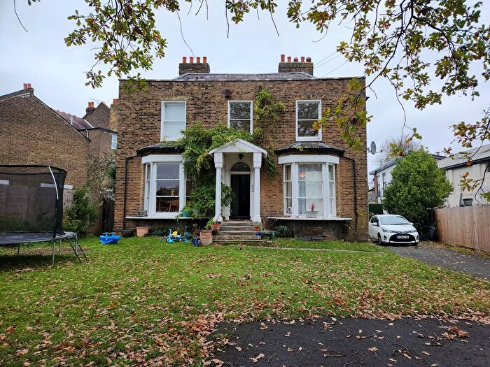 2 Bedroom Flat To Rent In The Elm, Catford, SE6