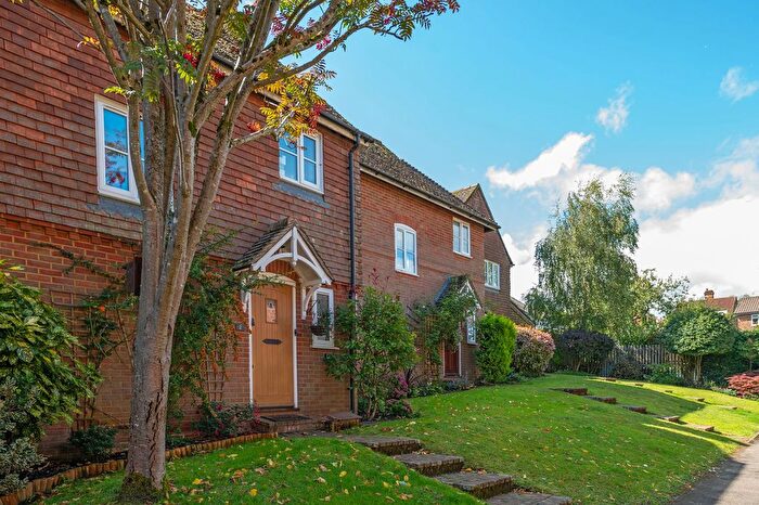2 Bedroom Terraced House For Sale In St. Marys Walk, Bletchingley, RH1