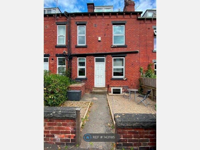 3 Bedroom Terraced House To Rent In Highbury Terrace, Leeds, LS6
