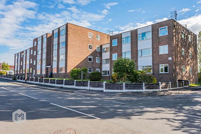 1 Bedroom Flat For Sale In Pole Lane, Bury, BL9