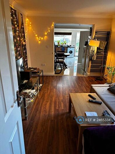 4 Bedroom Flat To Rent In Thistlewaite Road, London, E5