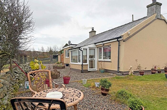3 Bedroom Bungalow For Sale In Upper Llandwrog, Caernarfon, Gwynedd, LL54