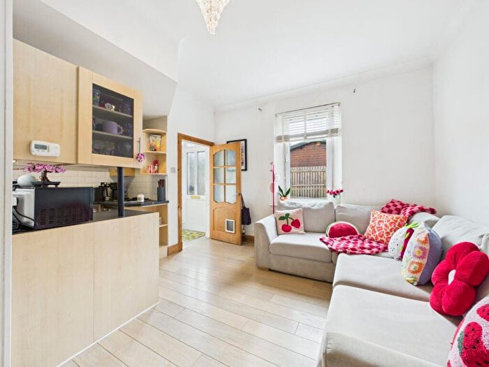 1 Bedroom Flat For Sale In Main Street, Dechmont, EH52