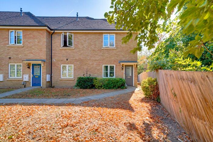 1 Bedroom Apartment For Sale In Leas Close, St. Ives, Cambridgeshire, PE27