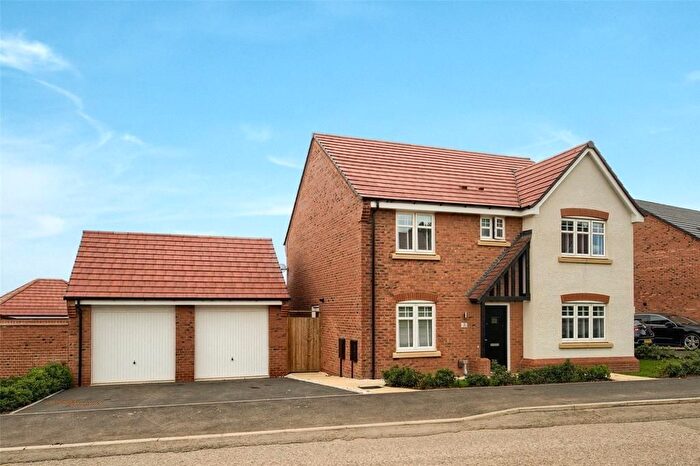 4 Bedroom Detached House For Sale In Pastures Drive, Tidbury Green, Solihull, B90