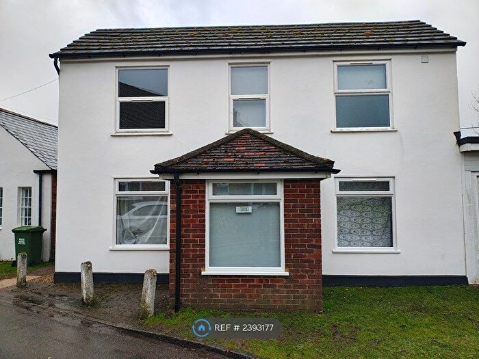 2 Bedroom Detached House To Rent In The Common, Stokenchurch, High Wycombe, HP14