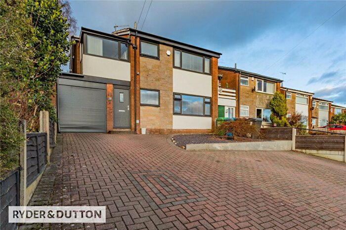 3 Bedroom Link Detached House For Sale In Rishworth Rise, High Crompton, Shaw, Oldham, OL2