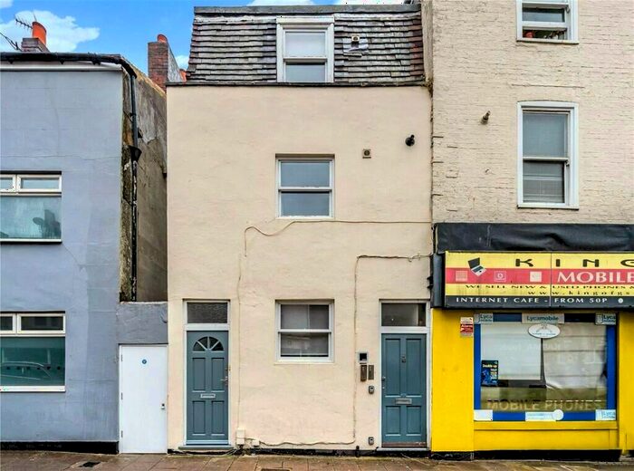 2 Bedroom Terraced House To Rent In St. James's Street, Brighton, BN2