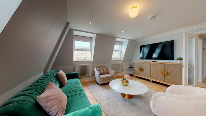 2 Bedroom Flat To Rent In Cromwell Road, London, SW7