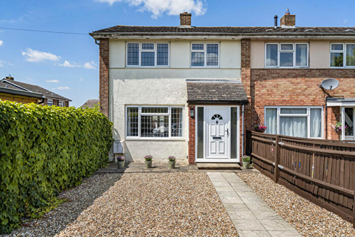 2 Bedroom End Of Terrace House For Sale In Buchanan Road, Upper Arncott, OX25