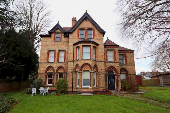 1 Bedroom Flat To Rent In Denmark Road, Gloucester GL1