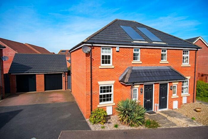 3 Bedroom Detached House For Sale In Old Oak Close, Wymondham, NR18