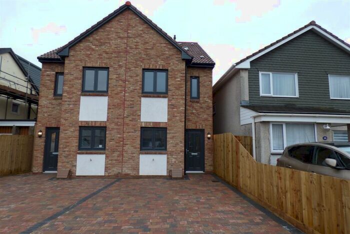 3 Bedroom Semi-Detached House To Rent In Dial Lane, Bristol, BS16