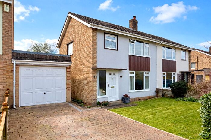 3 Bedroom Semi Detached House For Sale In Mount Pleasant Avenue, Wells, Somerset, BA5