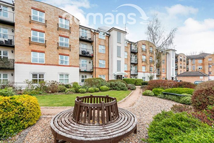 2 Bedroom Flat To Rent In Russell Road, Basingstoke, RG21