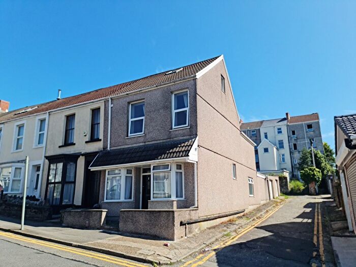 6 Bedroom Terraced House For Sale In Rhyddings Park Road, Swansea, City And County Of Swansea., SA2