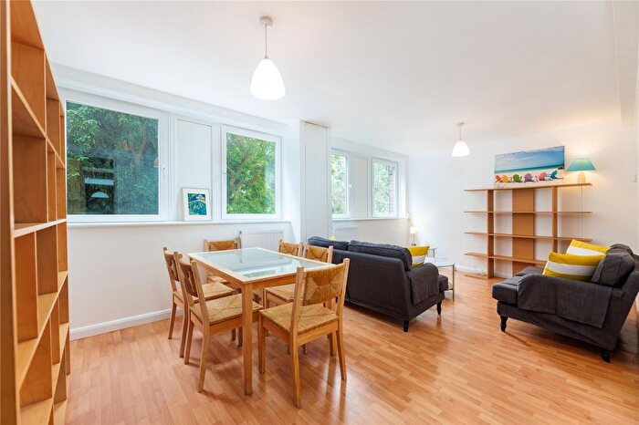 3 Bedroom Flat For Sale In Cambalt Road, London, SW15