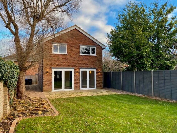 4 Bedroom Detached House To Rent In York Ride, Weedon, Northamptonshire, NN7