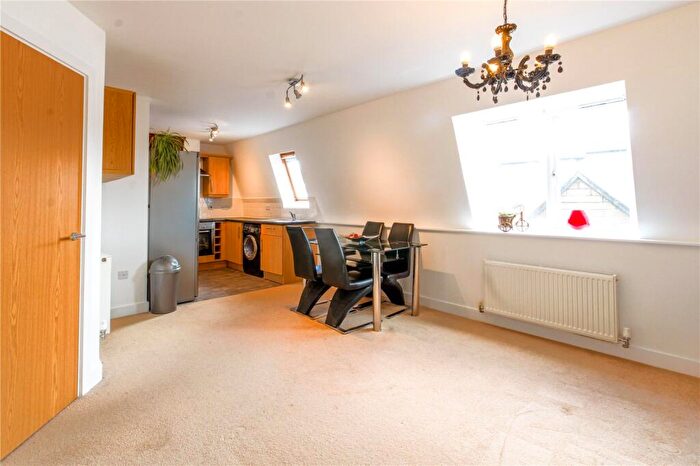 2 Bedroom Apartment To Rent In Linden Quarter, Bristol, BS3