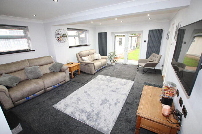 3 Bedroom Bungalow For Sale In London Road, Clacton On Sea, CO15