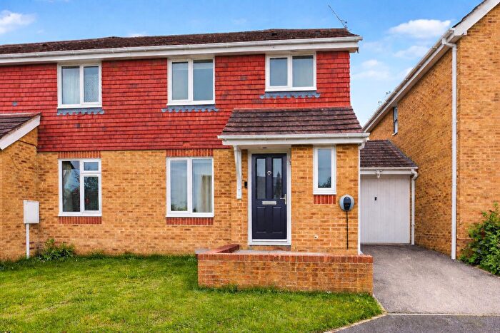 3 Bedroom Semi-Detached House For Sale In Boleyn Close, Maidenbower, RH10