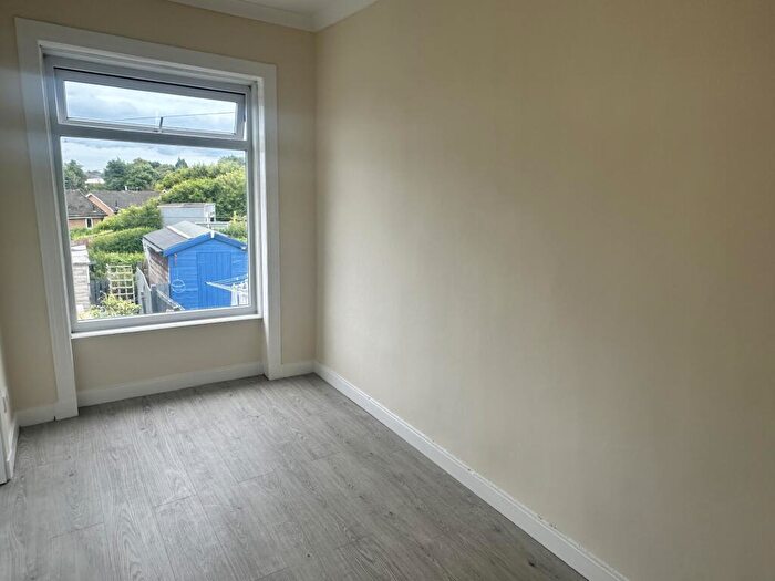 3 Bedroom Flat To Rent In Montford Ave, Rutherglen, G73