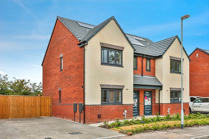 3 Bedroom Semi-Detached House For Sale In The Darwell, Bramcote, Stapleford, NG9