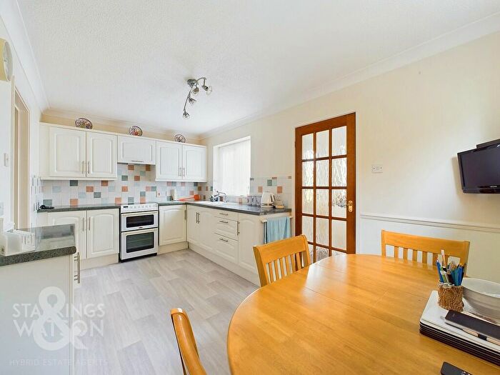 3 Bedroom Detached House For Sale In Norwich Road, Strumpshaw, Norwich, NR13