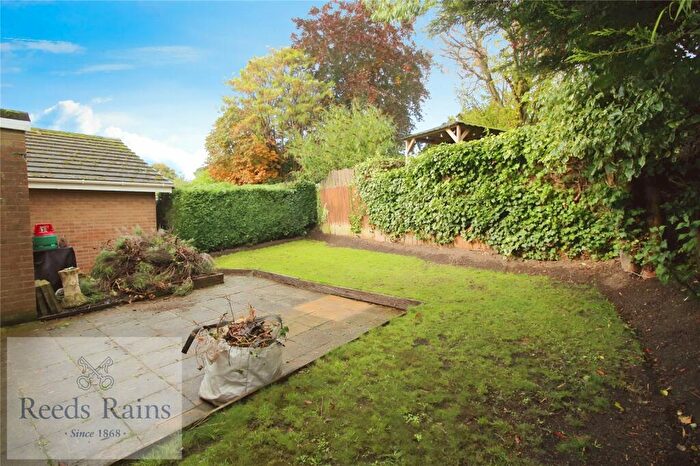3 Bedroom Bungalow For Sale In Combe Drive, Newcastle Upon Tyne, Tyne And Wear, NE15