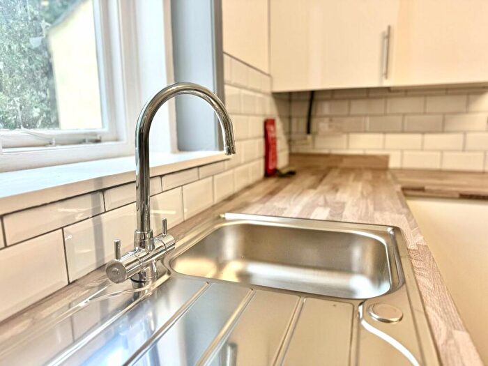 7 Bedroom Terraced House To Rent In Bedroom Student Home - Whitstable Road, CT2