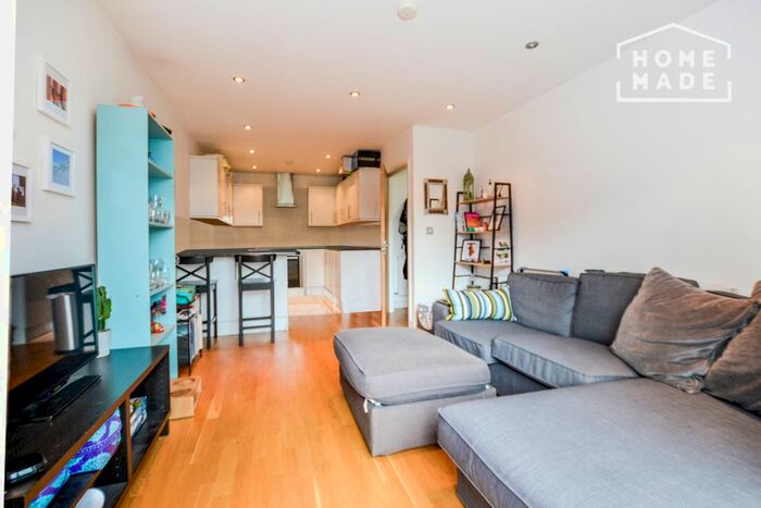 2 Bedroom Flat To Rent In Morning Lane, London, E9