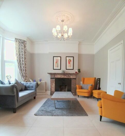 3 Bedroom Flat To Rent In Ravenswood Road, Bristol, BS6