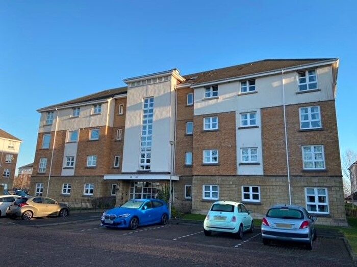3 Bedroom Flat To Rent In The Paddock, Hamilton, ML3