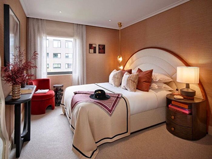 2 Bedroom Flat For Sale In Wandsworth Mills, Wandsworth, SW18