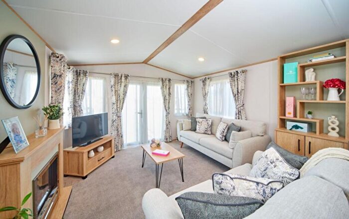 2 Bedroom Lodge For Sale In , Twyning, GL20