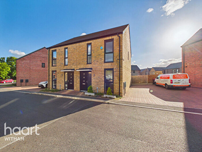 2 Bedroom Semi-Detached House For Sale In Saturn Way, Witham, CM8