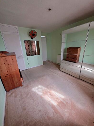 2 Bedroom Flat To Rent In Bower Street, London, E1