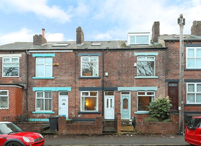 3 Bedroom Property For Sale In Cliffefield Road, Sheffield, S8